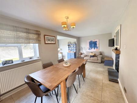 Dining/Family Room