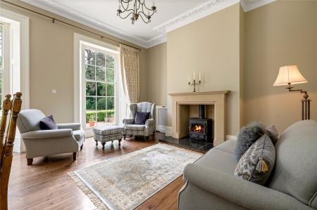 Dining/Sitting Room