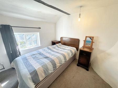 5 - Bed