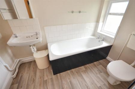 9 - Bathroom