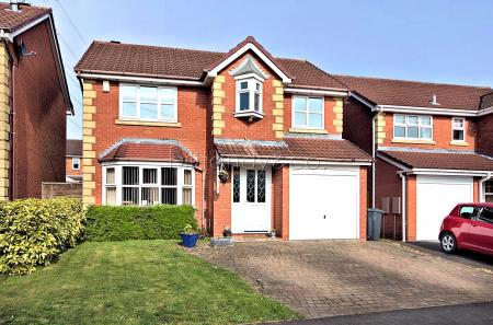 4 bedroom Detached House for sale in Burntwood