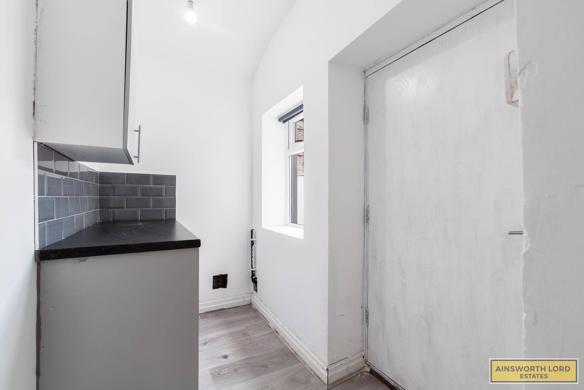 2 bedroom Terraced House for rent in Darwen