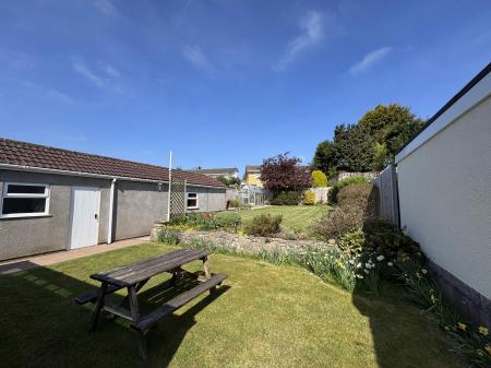ALVESTON, NR BRISTOL