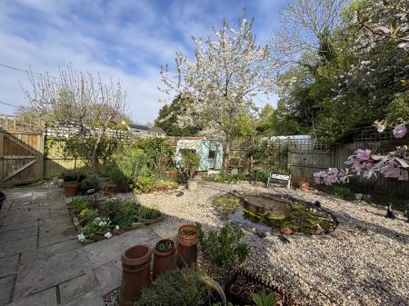 Garden to Caravan/Retreat