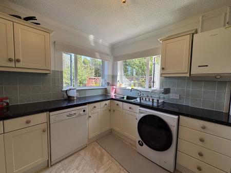 Fitted Kitchen