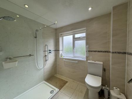 Family Shower Room