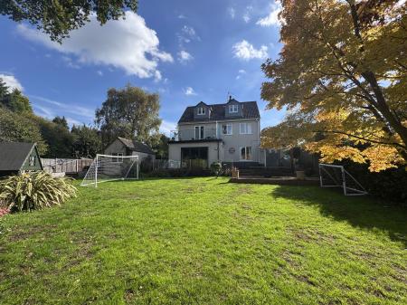 ALMONDSBURY , NR BRISTOL