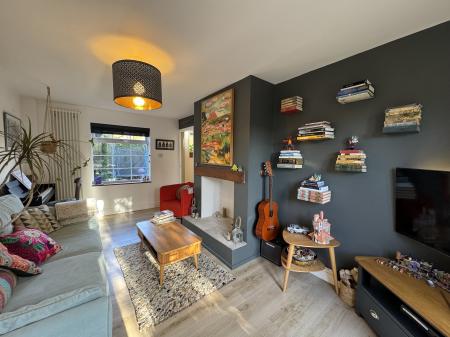 LOWER ALMONDSBURY, NR BRISTOL