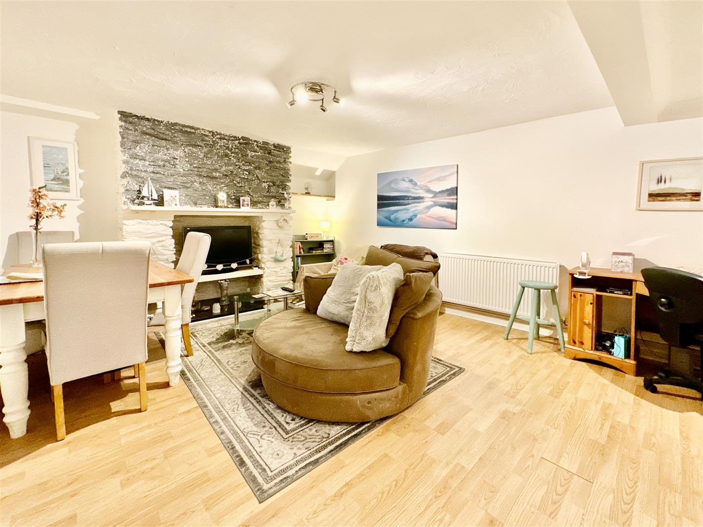 1 bedroom Flat for sale in Brixham