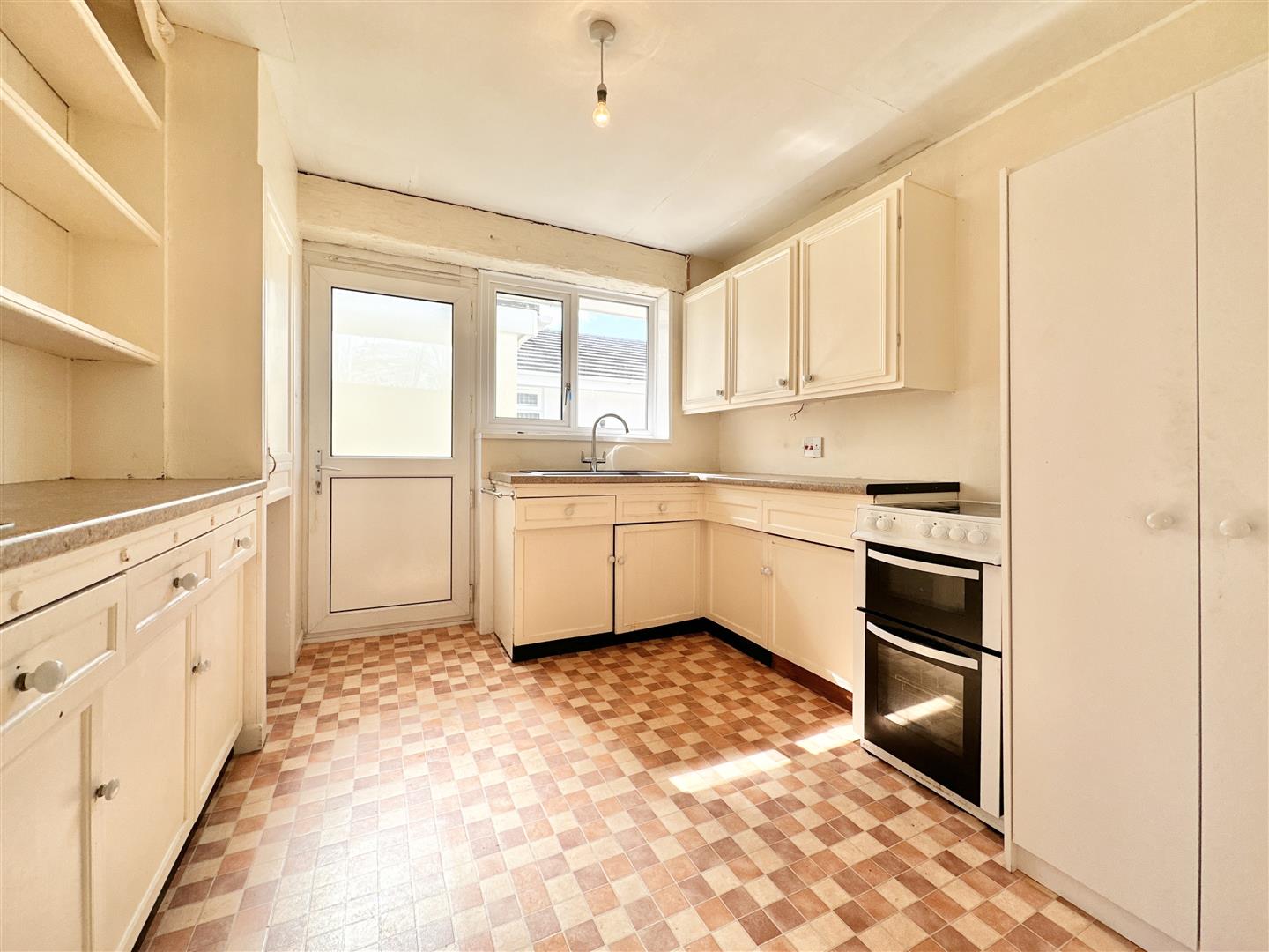 3 bedroom Detached Bungalow for sale in Brixham