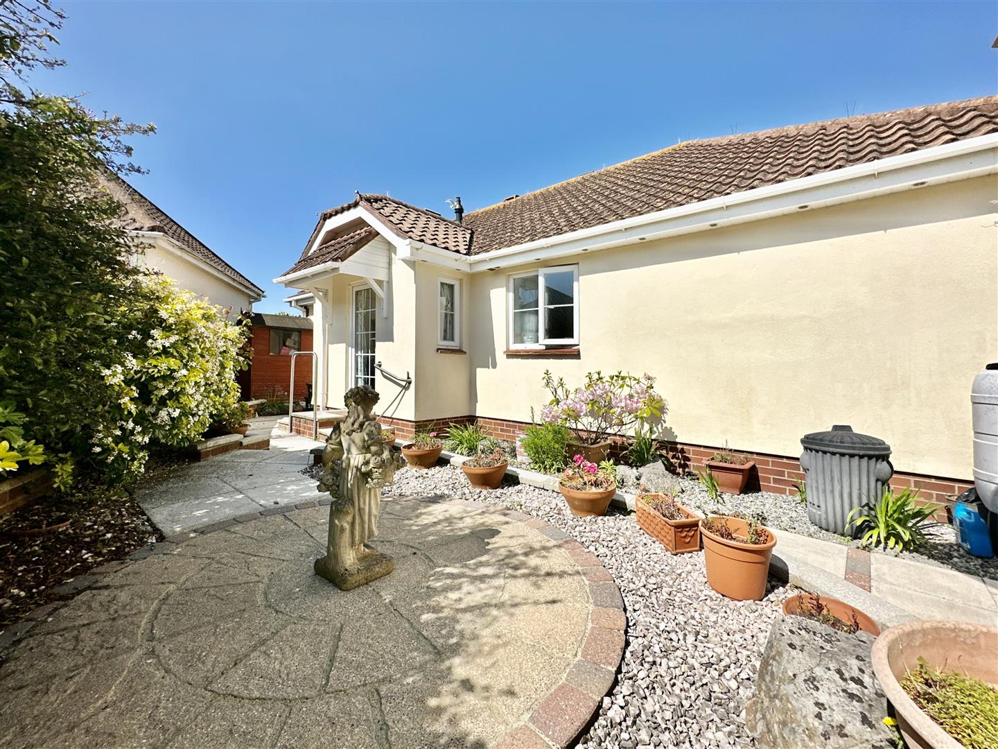 3 bedroom Detached Bungalow for sale in Brixham