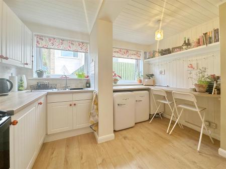 Kitchen Towards Breakfast Bar.JPG