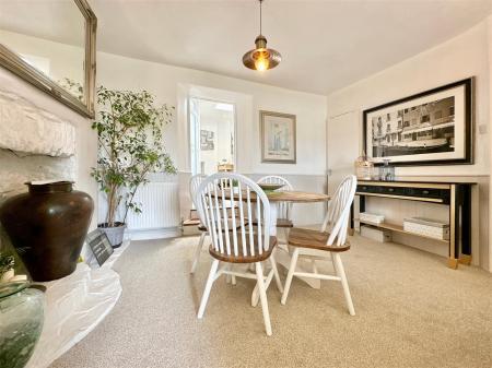 Dining Area Towards Kitchen.JPG