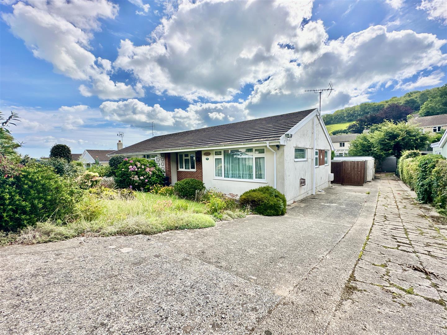 2 bedroom SemiDetached Bungalow for sale in Brixham