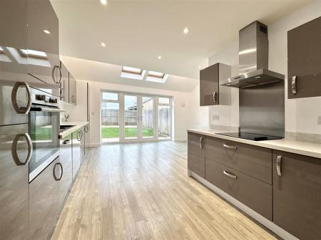 Kitchen Towards Dining Area.JPG