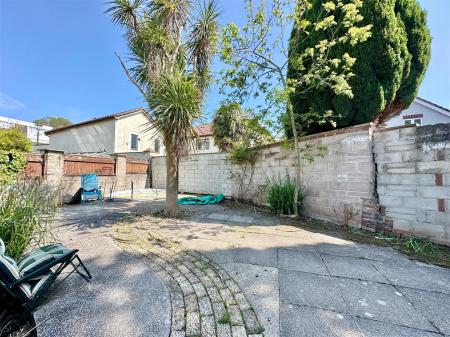 Communual Patio And Drying Area.JPG