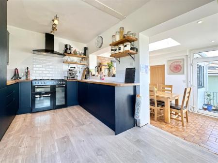 Kitchen Towards Dining Area.JPG