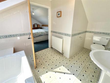 En Suite Towards Bedroom.JPG