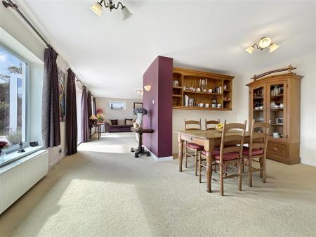 Dining Area Towrads Living Room.JPG