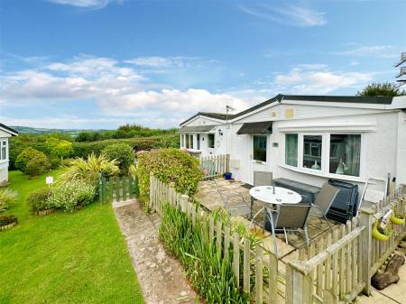 Front Garden & View.JPG