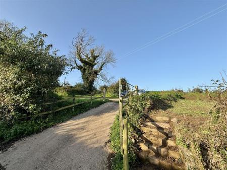 Access To Garden & Parking.JPG