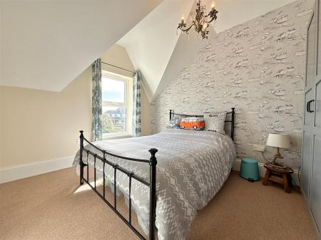 Bed 3.JPG