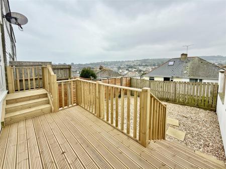 Garden Decking.jpg