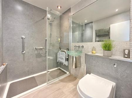 Shower Room.JPG