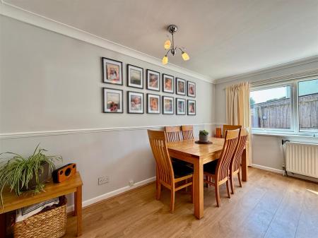 Dining Area.jpg