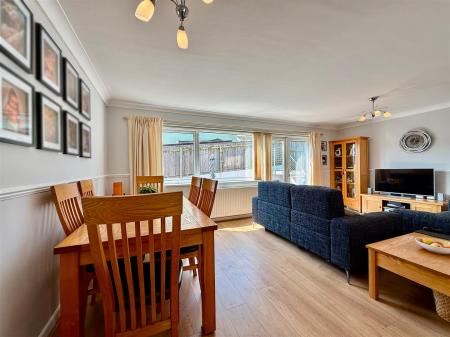 Dining Area Towards Lounge.jpg