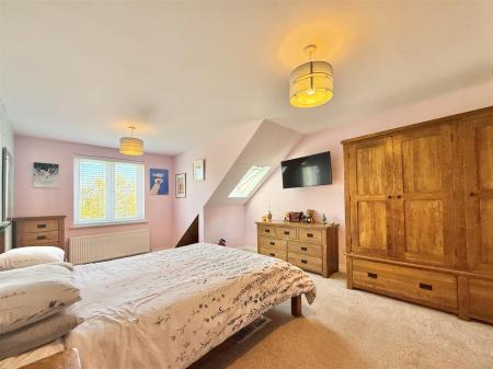 Bedroom 1.jpeg