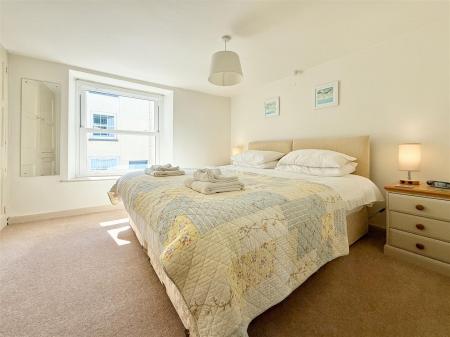 Bed 1.JPG