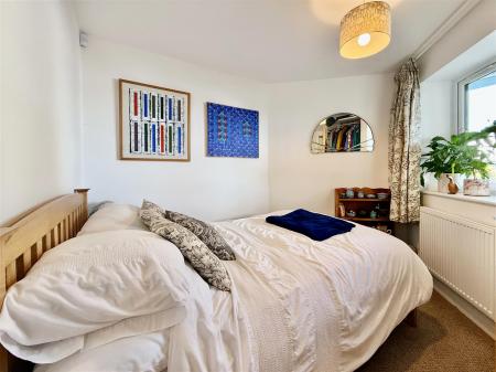 Bedroom 4.jpg