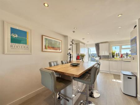 Dining Area.jpg