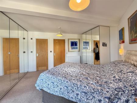Bedroom  1.jpg