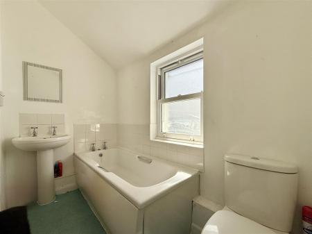 F2 Bathroom.jpg
