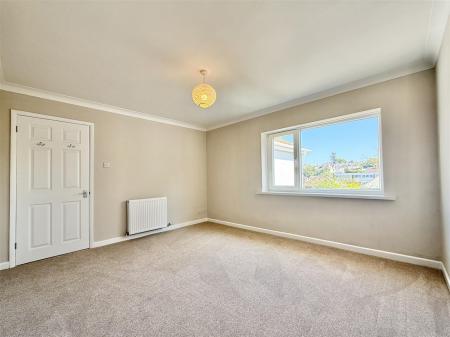 Bedroom 1.jpeg