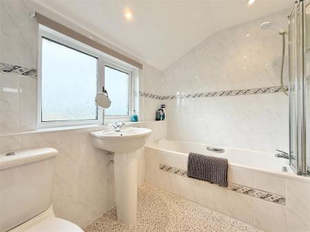 Bathroom.JPG