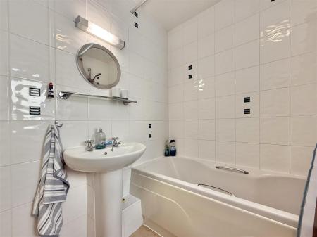 Bathroom.jpg