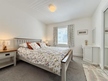 Bed 1.JPG
