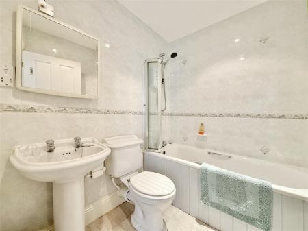 Bathroom.JPG