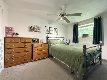 Bed 1.JPG