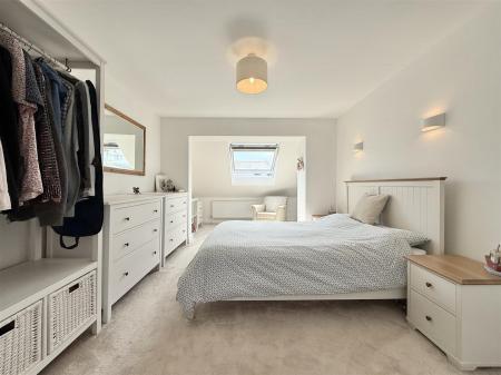 Bed 1.JPG