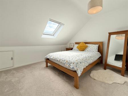 Bed 3.JPG