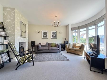 Lounge Area.JPG