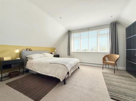 Bed 1.JPG