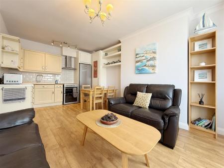 Lounge Towards Kitchen.JPG
