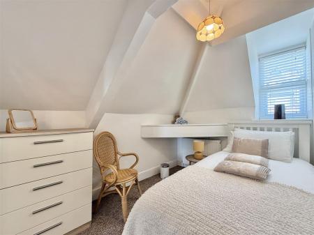 Bedroom  2.jpg