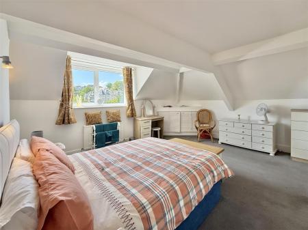 Bedroom_1.jpg
