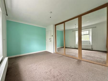 Bedroom 1.jpg